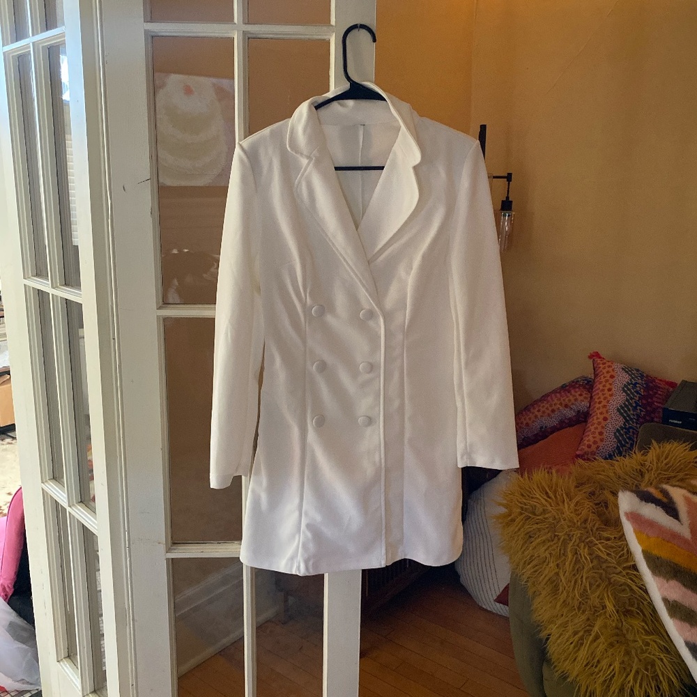 BRAND NEW BOUTIQUE WHITE BLAZER LONG SLEEVE DRESS SIZE SMALL